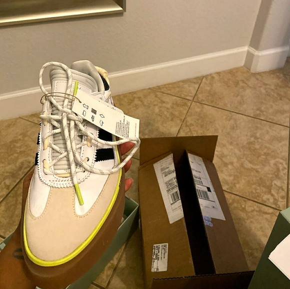 Sneakers - Picture 2 of 2